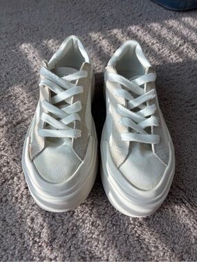 Converse Platform Cream Canvas Low-Top Sneakers